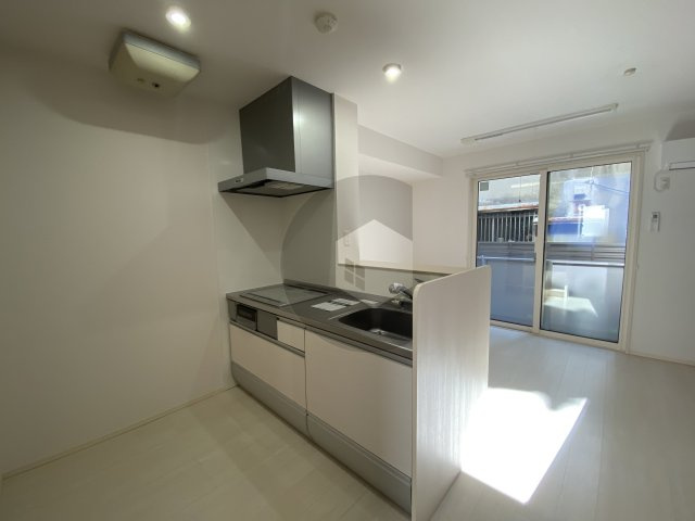 東大阪市稲田上町１丁目のアパートのキッチン