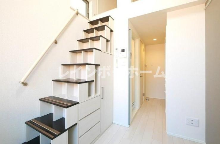 メゾン・プーラ菊川の内装