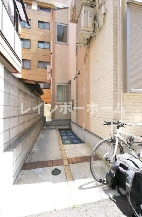 メゾン・プーラ菊川のその他共用部分