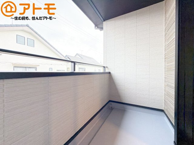 【バルコニー】 | 葵区新伝馬3　新築戸建　B区画 | 陽当りの良いバルコニーはお洗濯物はもちろんお布団もふかふかになります♪