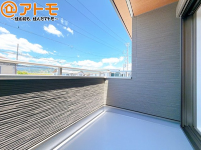 【バルコニー】 | 葵区与一6　新築戸建　H区画 | 陽当りの良いバルコニーはお洗濯物はもちろんお布団もふかふかになります♪