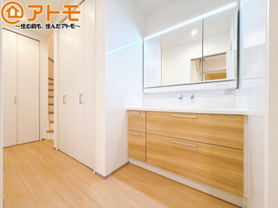 【独立洗面台】 | 葵区与一6　新築戸建　H区画 | 壁付け水栓の洗面台は水垢がたまりにくく、お掃除がしやすいですね♪