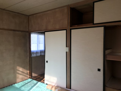 【和室】 | 南沼上1丁目　離れ付き　中古住宅 | 2階　和室6帖です