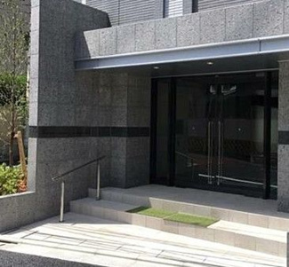 【エントランス】 | 建物の内部です