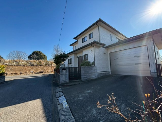 八街へ　中古戸建の前面道路含む現地写真