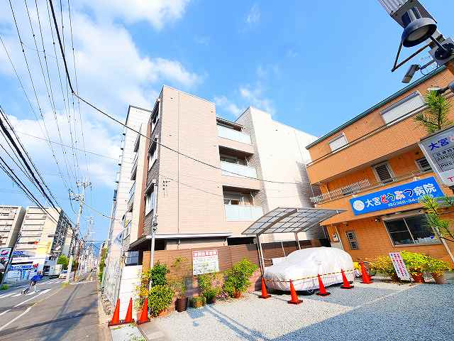 クリスタル　シャーメゾン