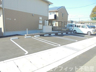 【駐車場】 | メゾンリアン