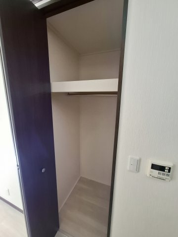 フレッツァ西宮堤町の収納|リビング収納