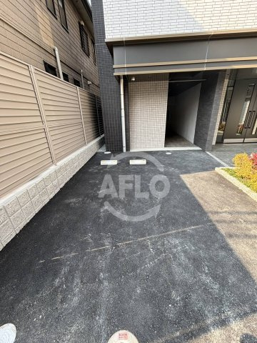 アドバンス大阪フラットの駐車場|アドバンス大阪フラット　駐車場