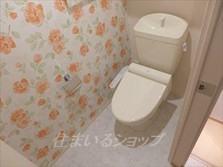 メルヴェーユ　Ⅱのトイレ|ウォシュレット・収納棚あり