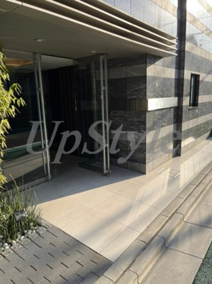 【エントランス】 | レアライズ立石