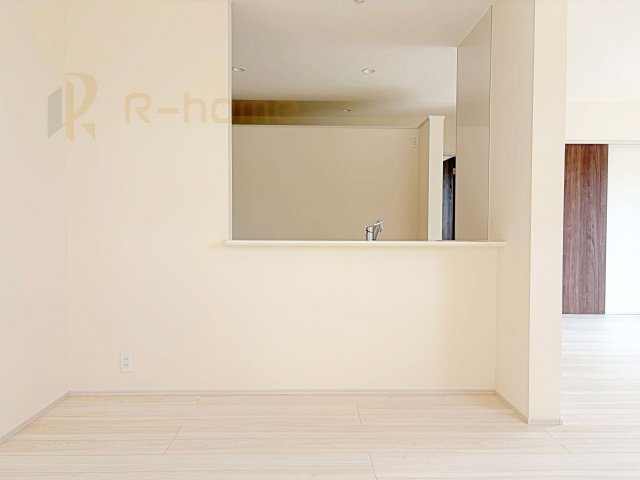 石岡市府中2期　新築戸建て　1号棟のキッチン|対面式で会話をしながら家事ができます♪
