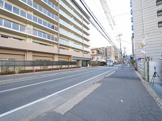 クリスタル　シャーメゾンの駐車場