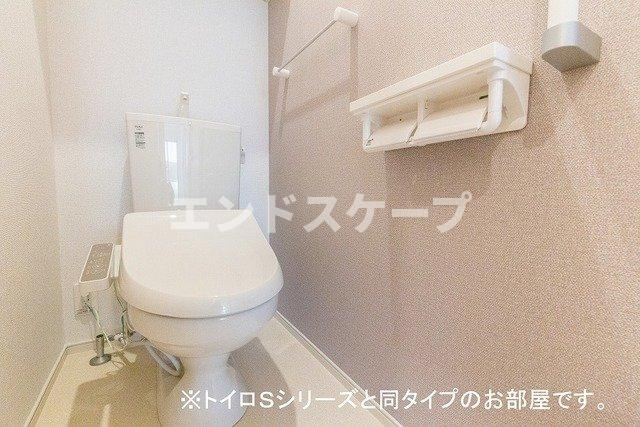 グランシャリオ富岡　弐番館のトイレ|高崎、前橋のお部屋探しはエンドスケープまで！お客様の理想お聞かせ下さい♪