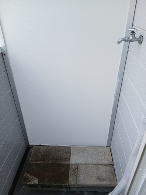 グレースＡの設備|ベランダ洗濯機置場