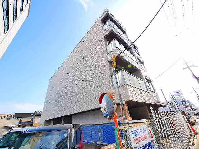 クリスタル　シャーメゾン