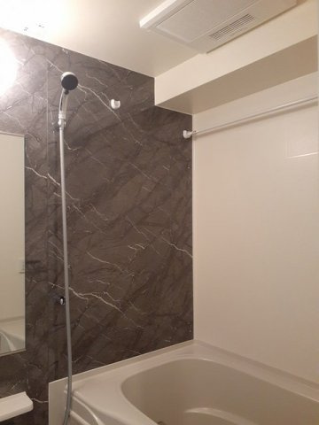 ソレジアートⅡの浴室