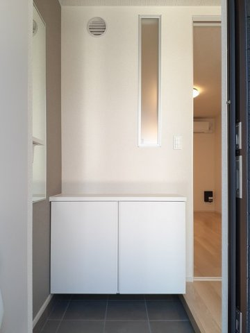 ソレジアートⅡの玄関