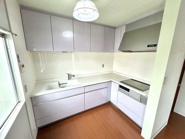 神戸市垂水区霞ケ丘６丁目戸建のキッチン