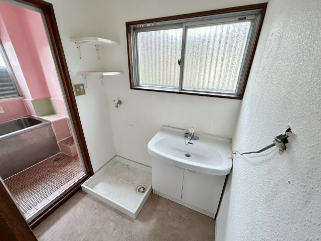 神戸市垂水区霞ケ丘６丁目戸建の独立洗面台