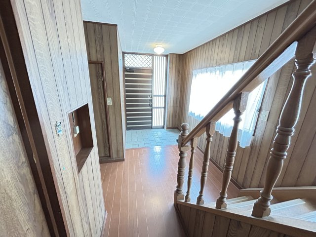 神戸市垂水区霞ケ丘６丁目戸建の玄関