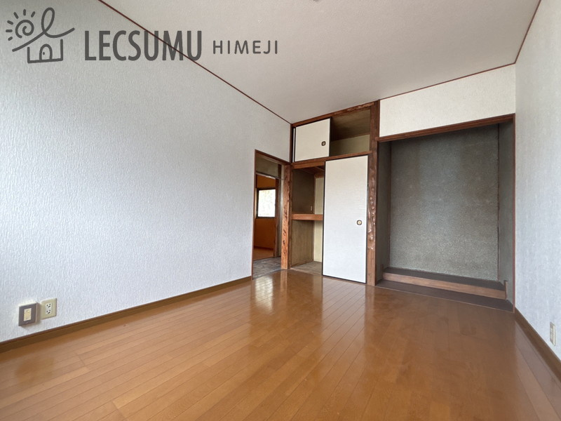 姫路市土山2丁目/中古戸建の洋室