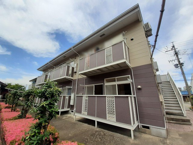 ガーデンパークＢの外観