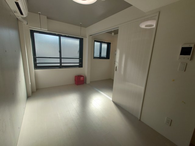 【居間・リビング】