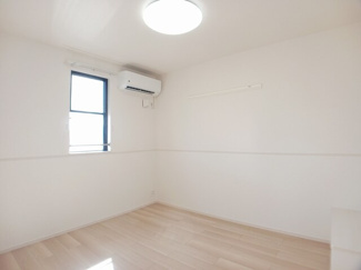 【洋室】 | エヴァグリーンヴィラⅠ