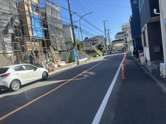 【前面道路含む現地写真】 | 横浜市戸塚区上倉田町　全5棟/今回販売3棟（1号棟） | 前面道路