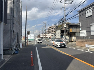 【前面道路含む現地写真】 | 横浜市戸塚区上倉田町　全5棟/今回販売４棟（1号棟） | 前面道路