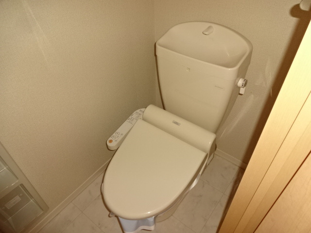 セントラヴィーヌ山手Ⅲのトイレ