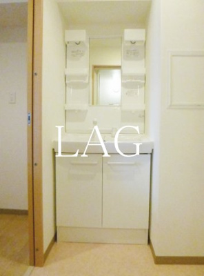 【洗面所】 | レジデンスみその | 洗面台です。