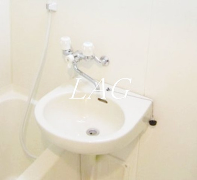 【洗面所】 | ヴェローナ目黒 | 洗面台です。