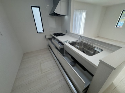 【キッチン】 | 南城市知念久手堅（全4棟）A号棟 | A号棟　使いやすいシステムキッチン♪