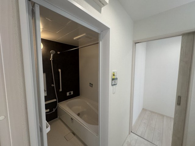 【浴室】 | 南城市知念久手堅（全4棟）A号棟 | A号棟　浴室換気乾燥機付き♪