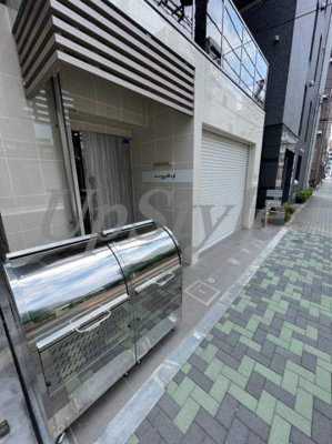 【エントランス】 | エストゥルースプラス三ノ輪