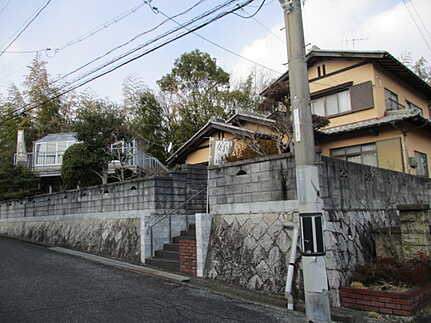 廿日市市阿品台１丁目の前面道路含む現地写真