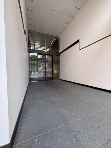 コンフォリア赤坂のエントランス