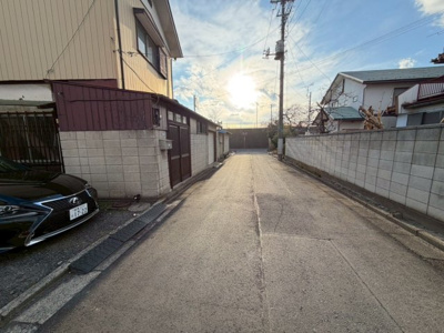 【前面道路含む現地写真】 | 桐生市三吉町　中古戸建
