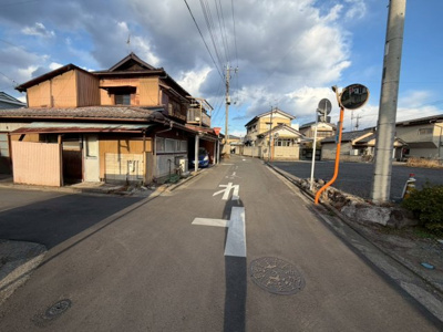 【前面道路含む現地写真】 | 桐生市三吉町　中古戸建