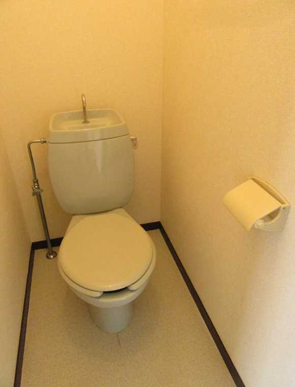 ハイランド駒沢　二人入居可　和室　礼金０のトイレ