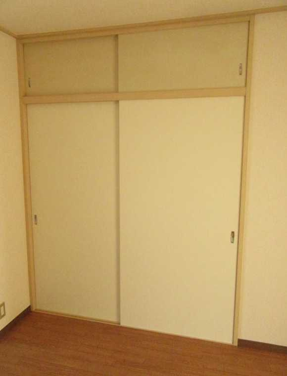 ハイランド駒沢　二人入居可　和室　礼金０の収納