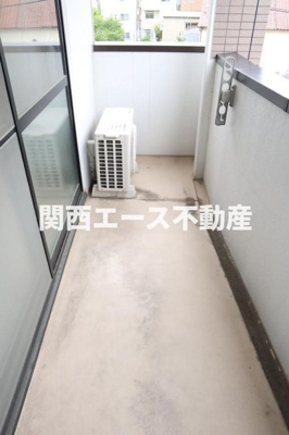 【バルコニー】 | シャトー・ド・グリシーヌ