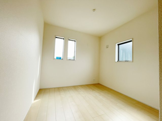 新築戸建・新築建売　大泉町第6仙石　南小学校・南中学校の洋室