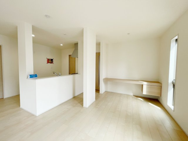 新築戸建・新築建売　大泉町第6仙石　南小学校・南中学校の前面道路含む現地写真