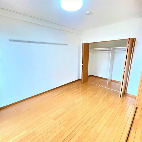 カーレヂ三浦・Ⅱの寝室