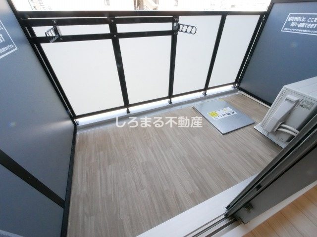 プレサンス桜川グロワールのバルコニー