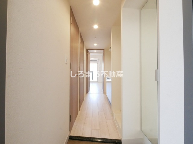 プレサンス桜川グロワールの玄関