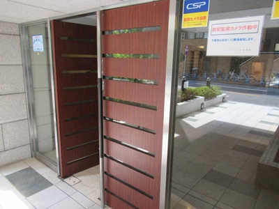 【エントランス】 | カスタリア新宿御苑